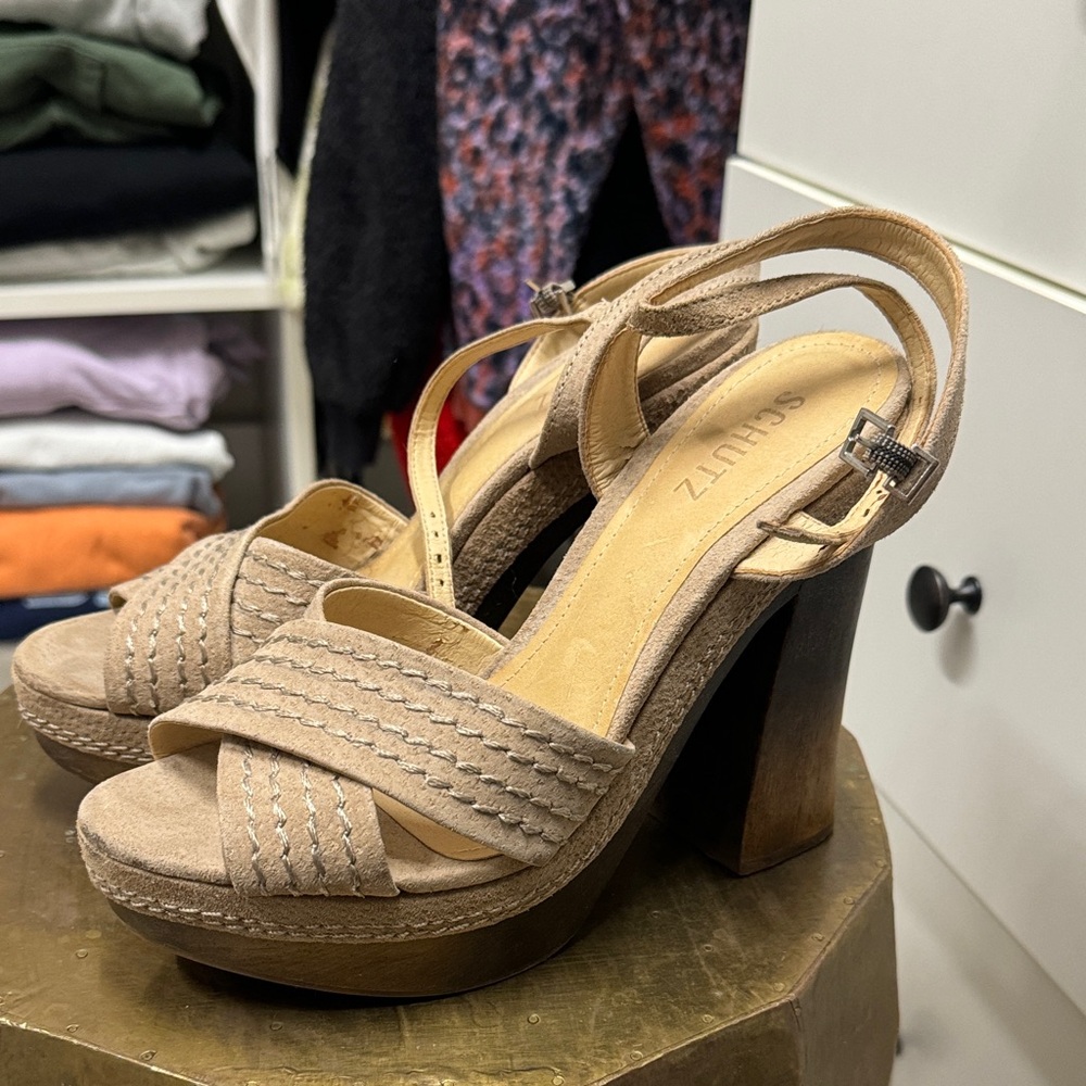 SCHUTZ Beige Platform Heels